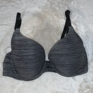 32DD Victoria’s Secret Perfect Shape grey bra